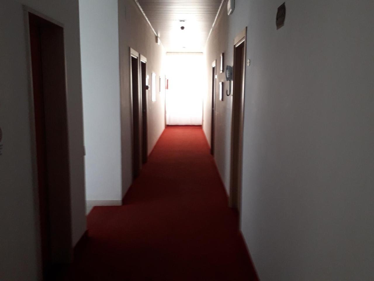 Hotel Lora Rimini Kültér fotó